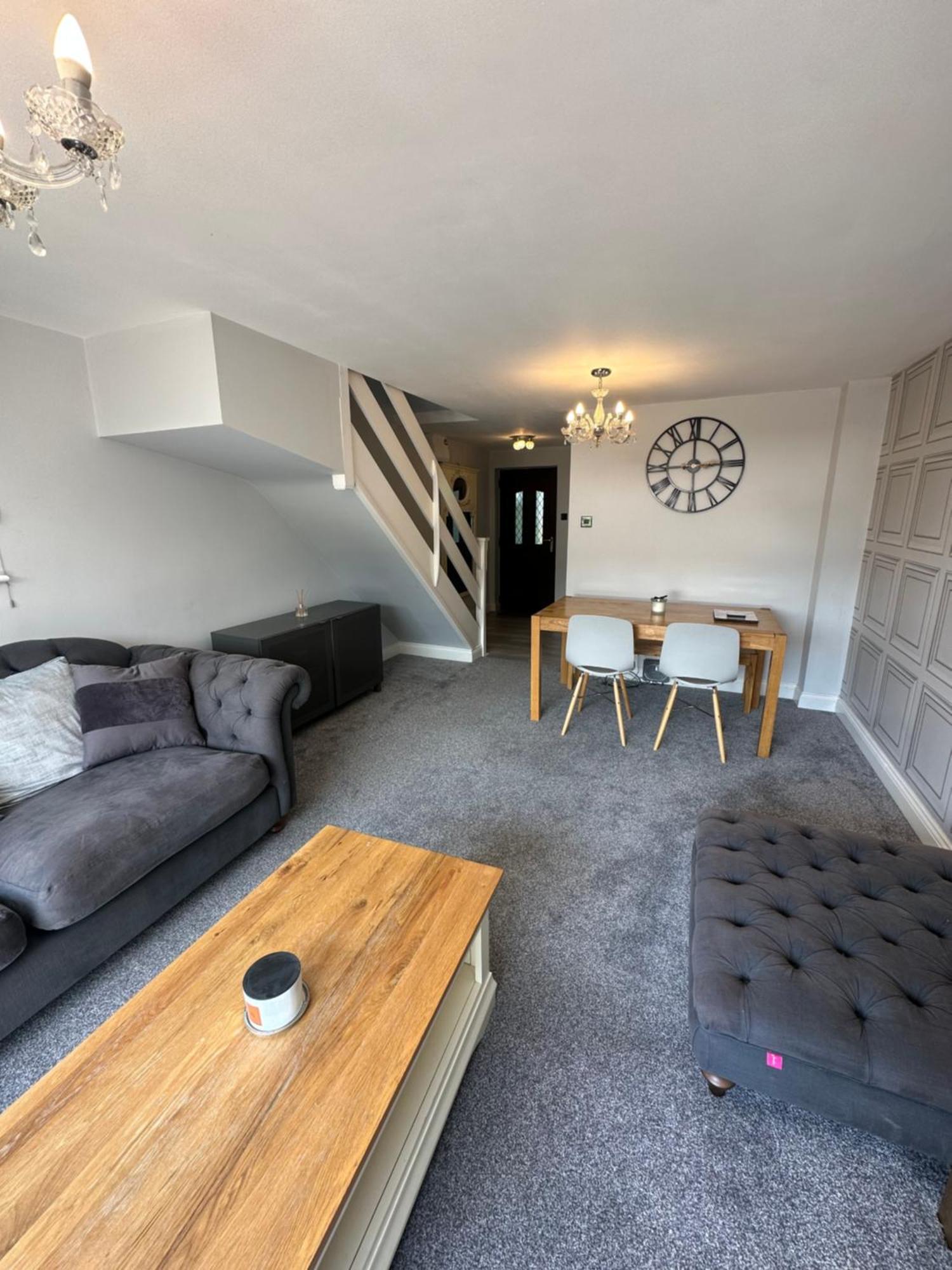 Holiday home Modern 2 Bedroom House Spacious Large Garden