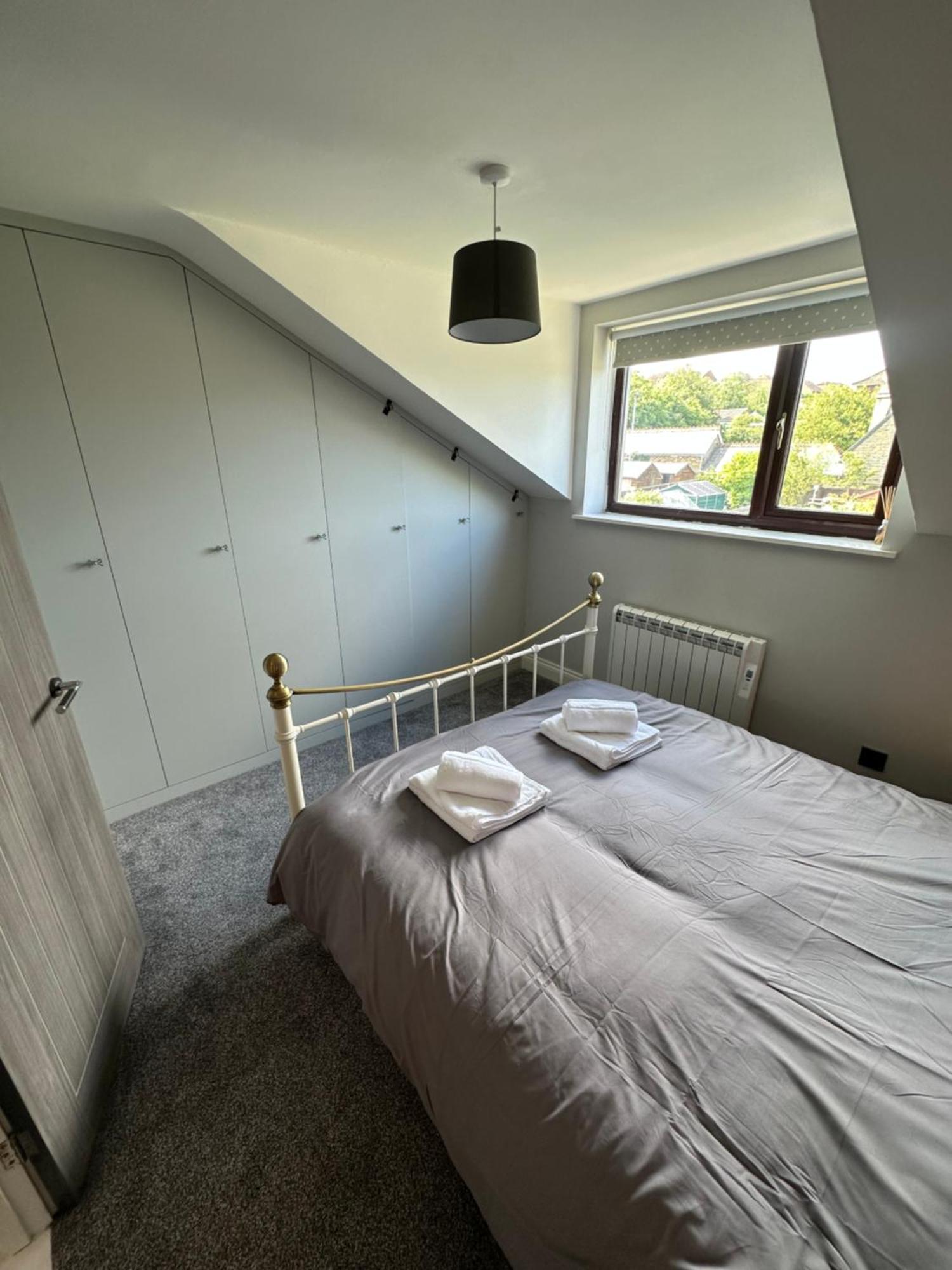 Modern 2 Bedroom House Spacious Large Garden Holiday home Westbury (Wiltshire)