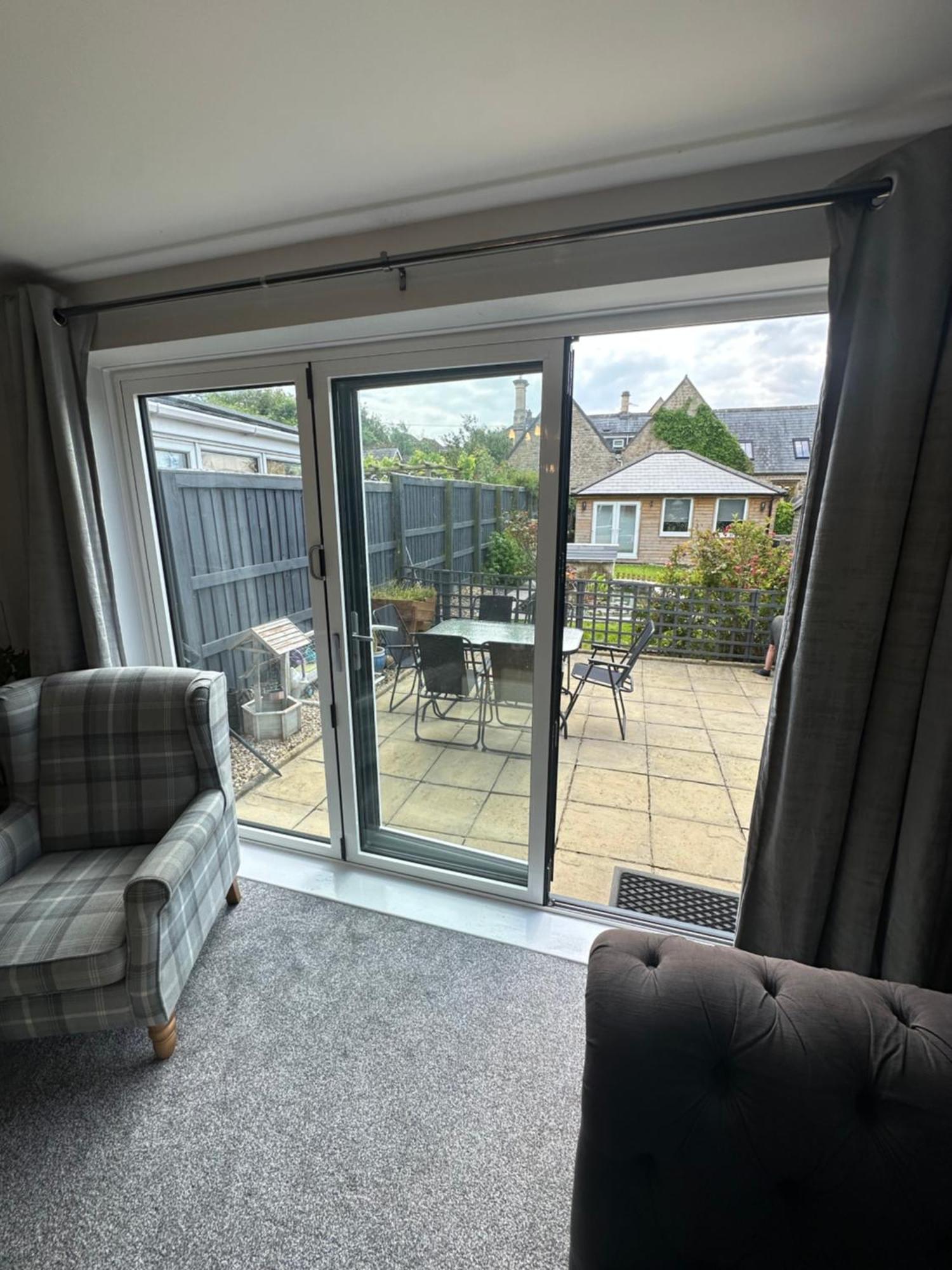 Holiday home Modern 2 Bedroom House Spacious Large Garden *